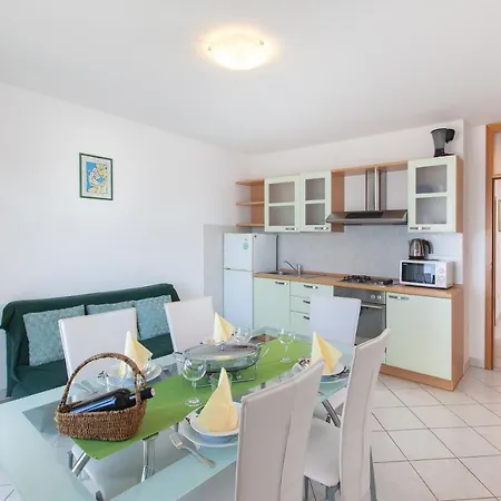 Jolanda * Podgora (Split-Dalmatia)