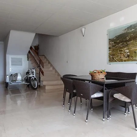 Jolanda Podgora (Split-Dalmatia)