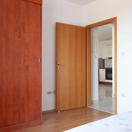 Jolanda Podgora (Split-Dalmatia)