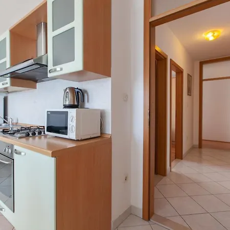 Jolanda * Podgora (Split-Dalmatia)