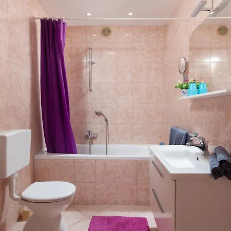 Jolanda Apartment *