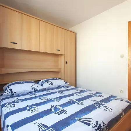 Apartment Jolanda *
