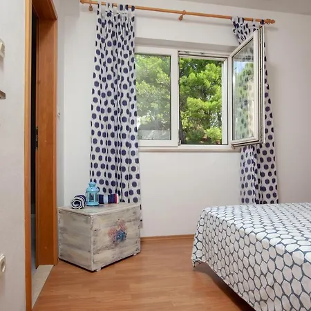 Jolanda Apartment