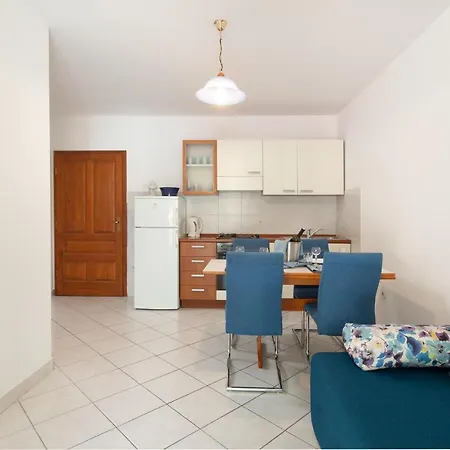 Apartment Jolanda *