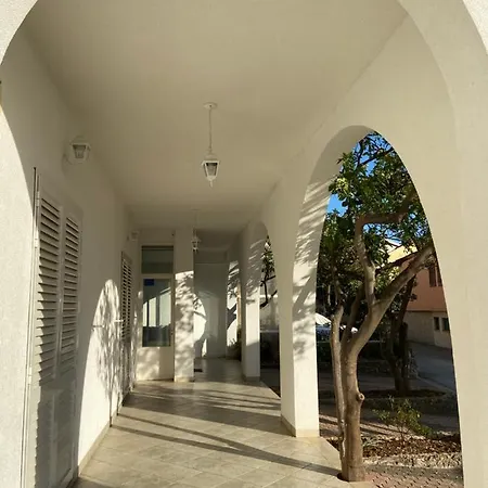 Apartment Jolanda *