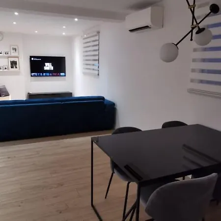 Jolanda Apartment